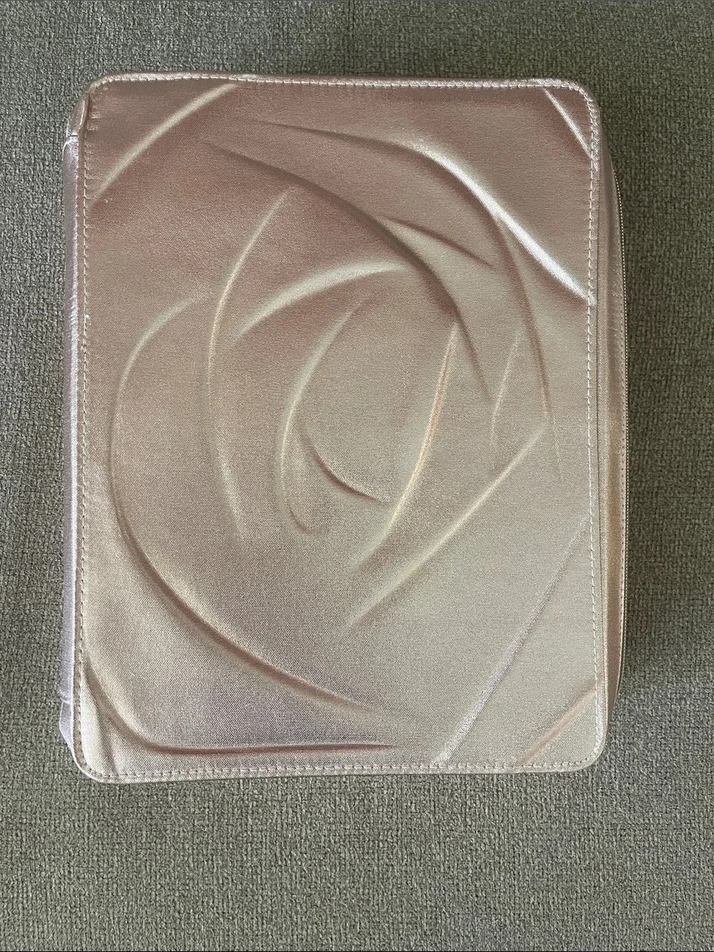 Lancôme Rose Gold make-up case / storage case with handle, new